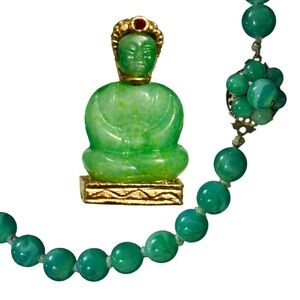 Japan Jade Green Agate Bead Necklace & Unmarked Jomaz Peking Green Buddha Brooch
